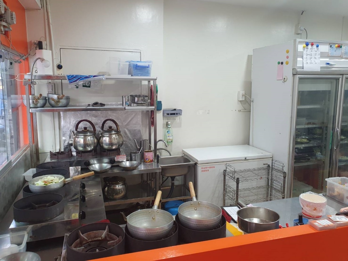 【台北萬華】一品咕咚鍋 萬大路486巷弄內的平價小火鍋~高湯使用鮮蔬熬製~近果菜市場 - 第3張圖