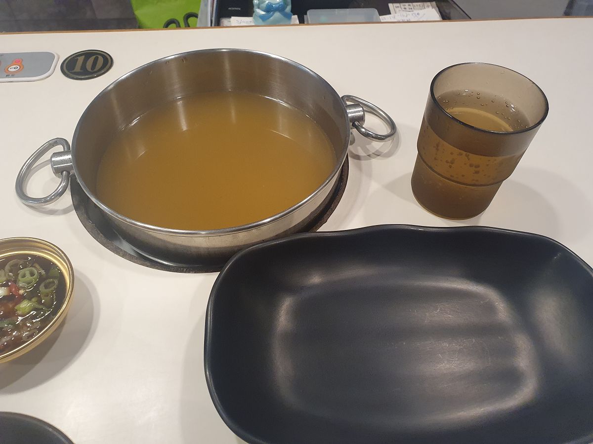 (2025.1月已結束營業)【萬華火鍋】94咖哩孃 萬大鍋物~蔬食自助吧吃到飽~獨特的麻辣咖哩牛奶湯底~高品質原肉 - 第11張圖