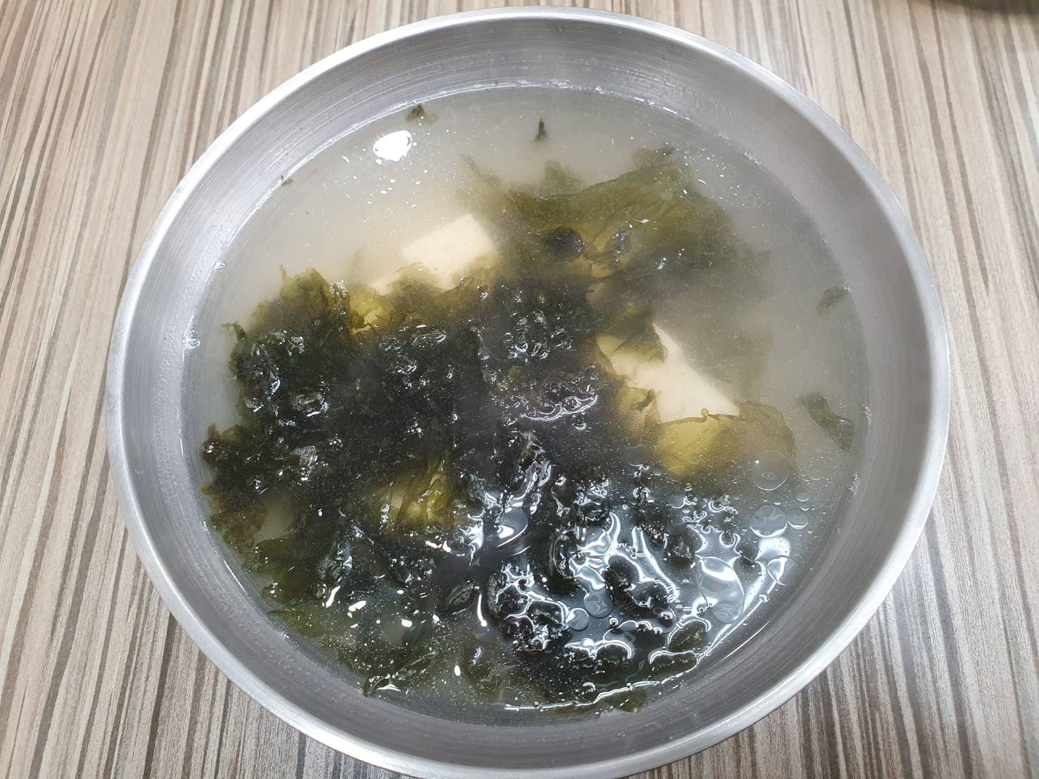 【台北萬華】溫家粗麵 小菜均一價35元!麻辣皮蛋乾麵 推薦寶興街美食 - 第18張圖