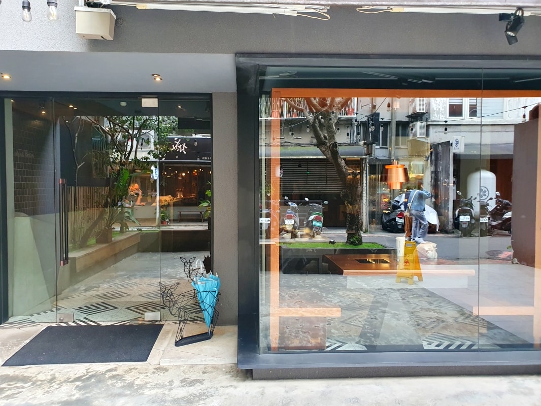 【台北信義】初衷小鹿 Deer’s hotpot Bistro 法式精緻鍋物!近捷運市政府站~適合約會餐廳 - 第2張圖