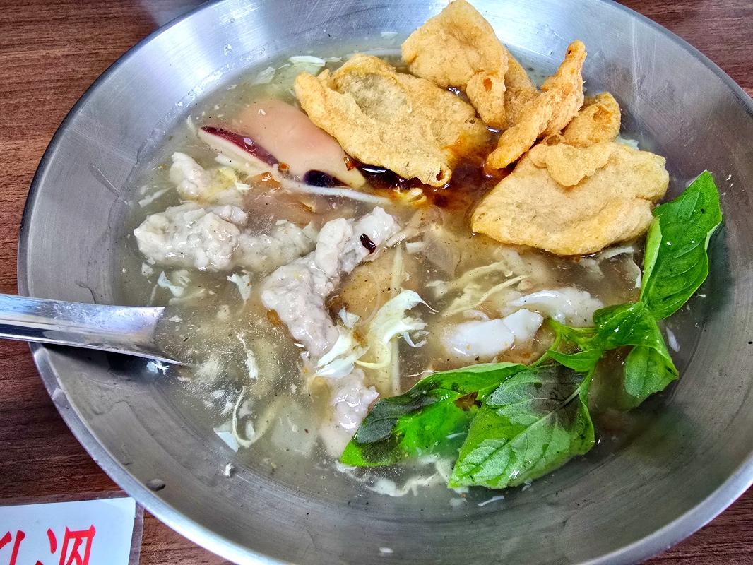 【台北萬華】鼎客來 喫油飯 呷羹麵 簡單的家常美味 內用免費冰紅茶(無糖)、冰開水暢飲 - 第14張圖