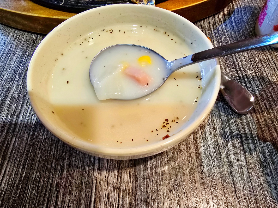 【台北萬華】老大廚房 平價牛排餐盒店~高品質原肉,濃湯、飲料吃到飽!近公車站大埔街 - 第7張圖